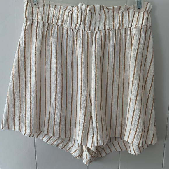 Flowy shorts - Picture 2 of 4